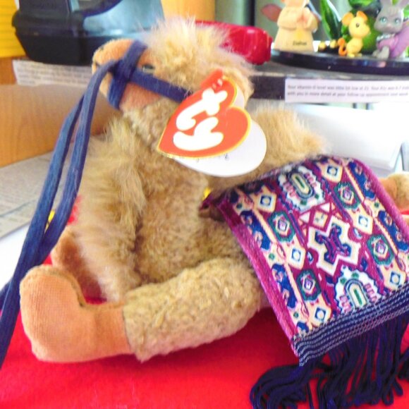 1993 TY Attic Treasures Collection Beanie Baby LAWRENCE the Camel Retired Plush - Picture 2 of 7